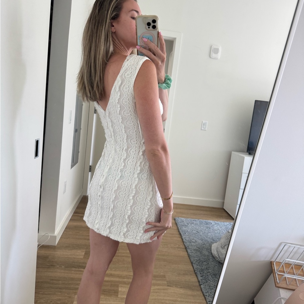 NWOT White Lace Dress - Picture 2 of 4